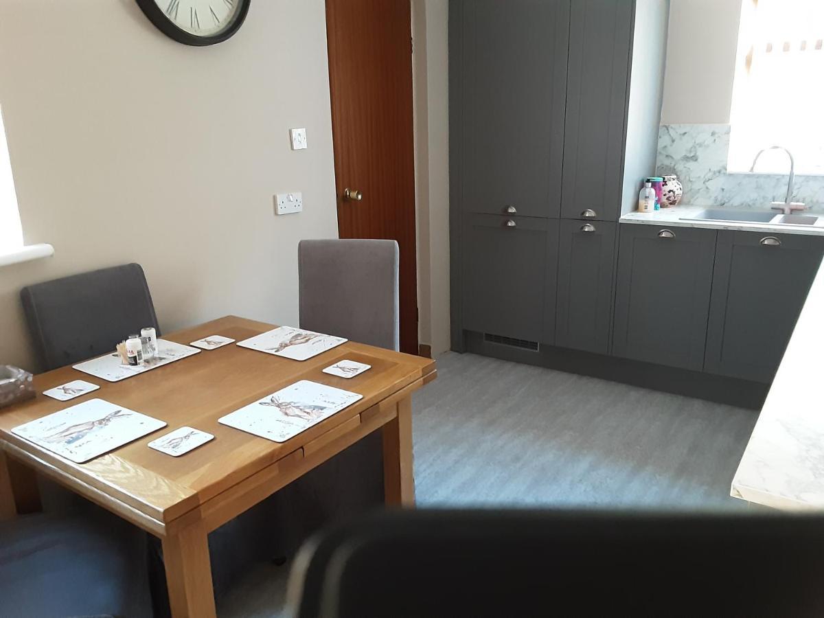 קולווין ביי 3-Bed Bungalow Near Conwy Valley Close To Castle מראה חיצוני תמונה
